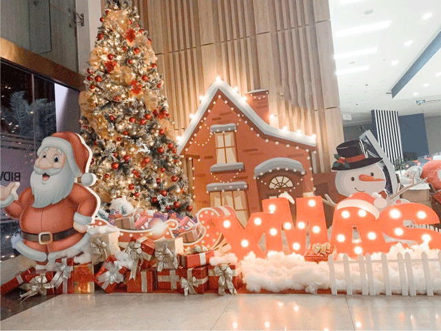 Trang Trí Noel Văn Phòng